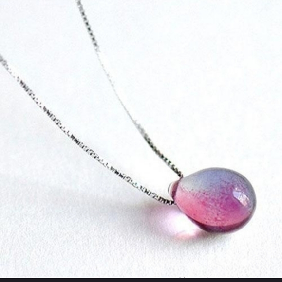 Jewelry - HP!! NWT Fuchsia Tear Drop Pendant Necklace!